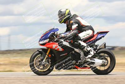 media/Apr-26-2024-TrackDaz (Fri) [[c4b677d280]]/C Group/140pm (Wheelie Bump)/